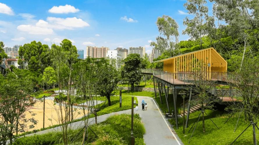 了四大主题区域以"大树学园"为核心设计主题自然教育理念秉持自然生态